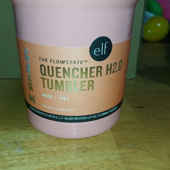Stanley elf The Flowstate Quencher H2.0 40 Oz. Tumbler in Light Pink - Picture 2 of 2